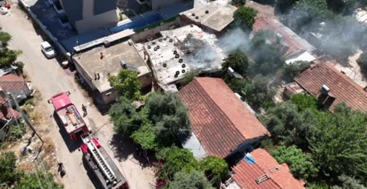 Antalya'da müstakil evde yangın: çevredeki evlere sıçramadan söndürüldü
