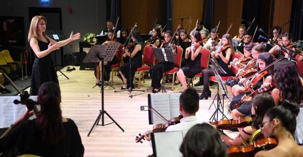 Antalya’da ‘Park Et Seyret’ Konserleri 