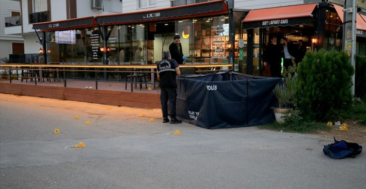 Antalya'da Restoranda Silahlı Kavga: 1 Ölü