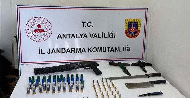 Antalya'da Ruhsatsız Silah ve Mühimmat Operasyonu