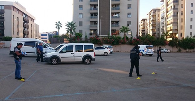 Antalya'da Silahlı Kavga Sonucunda 1 Kişi Yaralandı