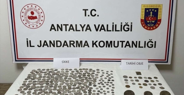 Antalya'da Tarihi Eser Kaçakçılığı Operasyonu: İki Şüpheli Yakalandı