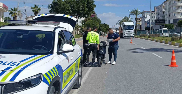 Antalya'da Tescilsiz Elektrikli Bisiklet Sürücüsüne Rekor Ceza Uygulandı