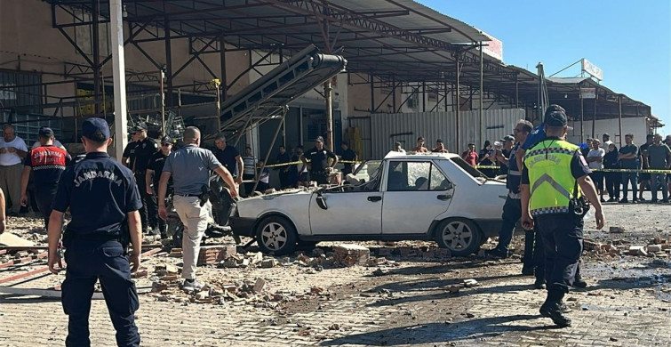 Antalya'da Toptancı Halindeki Patlama: 4 Yaralı