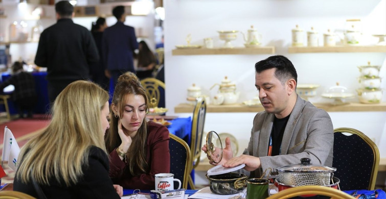 Antalya'da Uluslararası Ev Eşyaları Zirvesi Gerçekleşti