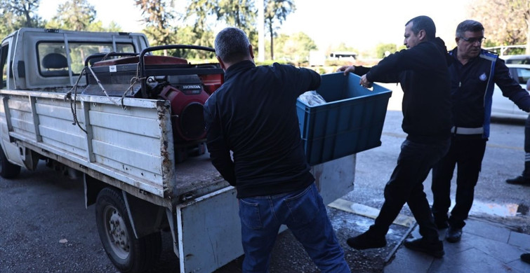 Antalya'da Uygunsuz Şartlarda Taşınan 275 Kilogram Et Ele Geçirildi