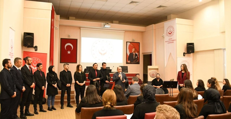 Antalya'da Yeni Türk Halk Müziği Korosu Kuruldu