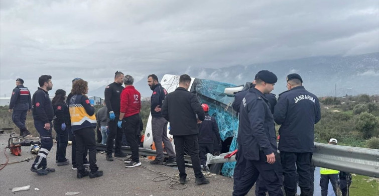 Antalya'da Yolcu Otobüsü Devrildi: 5 Ölü, Çok Sayıda Yaralı