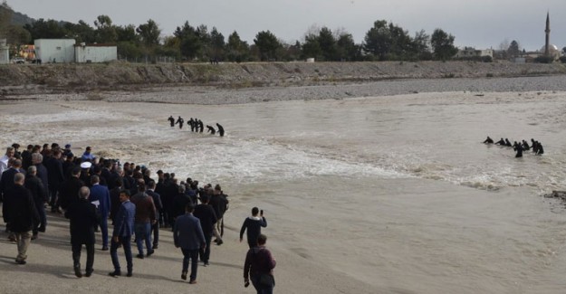 Antalya'daki Hortumda Kaybolan Buse Acar'ı Arama Çalışmaları Yeniden Başladı