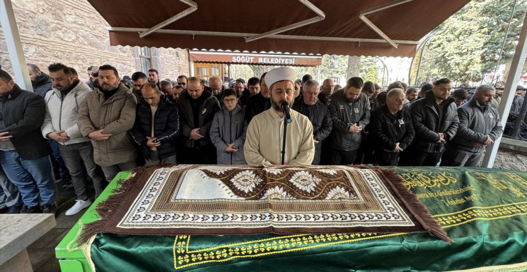 Antalya'daki Kazada Hayatını Kaybeden Erdi Demirsoy Bilecik'te Defnedildi