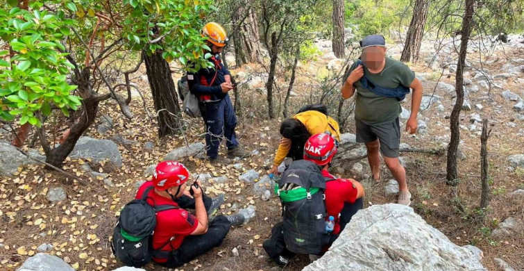 Antalya'daki Kurtarma Operasyonu: SOS Mesajıyla Hayatlarını Kurtardılar