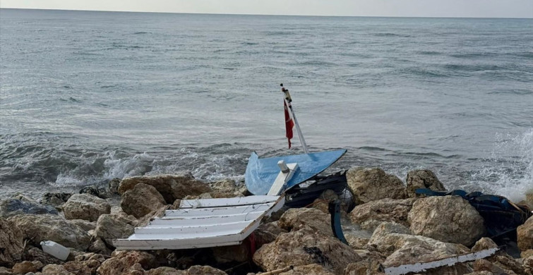 Antalya'daki Tekne Kazası: Kullanılamaz Hale Geldi