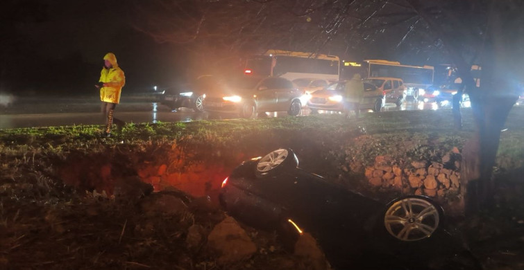 Antalya'daki Trafik Kazasında 3 Kişi Yaralandı