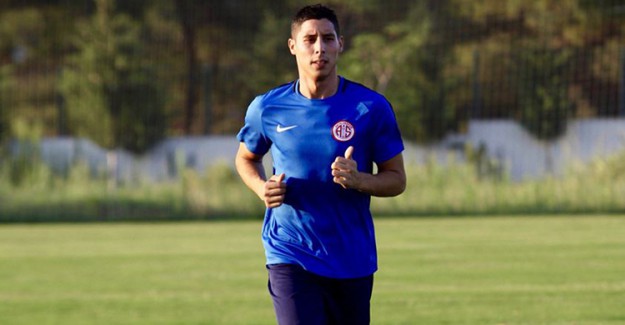 Antalyaspor Abdelaziz Barrada İle yolları Ayırdı