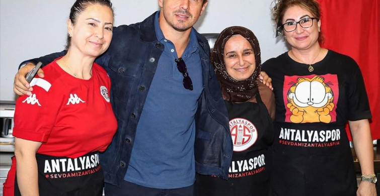 Antalyaspor, Emre Belözoğlu ile Anlaşarak Yollarını Ayırdı