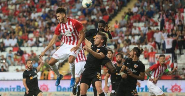 Antalyaspor - Kayserispor Karşılaşmasında İlk 11 ler Belli Oldu