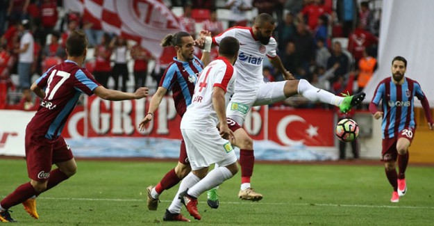 Antalyaspor Trabzonspor Maçının Saati Değişti!