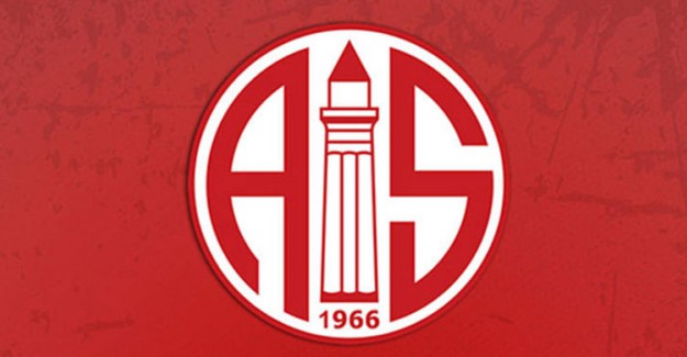 Antalyaspor’da İki İsimle Yollar Ayrıldı!