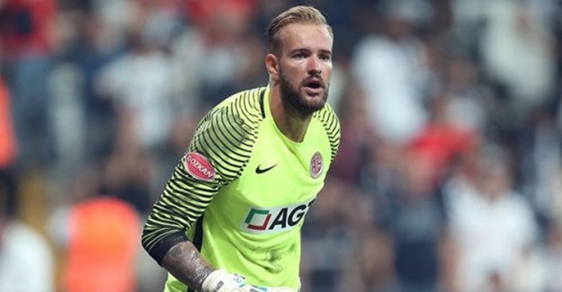 Antalyaspor’un Kalecisi Boffin Ölümden Döndü!