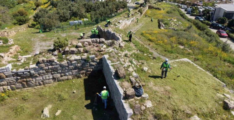Antik Halikarnassos Surları'nda Temizlik Çalışmaları