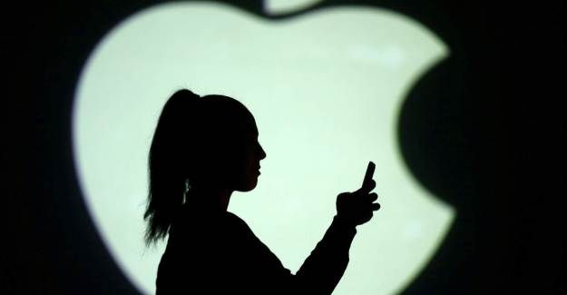 Apple Bir iPhone Modelinin Daha Fişini Çekti