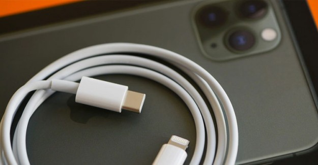 Apple Lightning’i Bırakmak İstemiyor