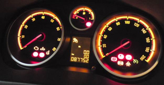 Araba Alırken Kilometre Önemli Mi?