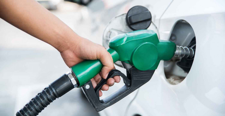 Araç sahiplerine müjde: Motorinde bir dev indirim daha! İşte güncel akaryakıt fiyatları