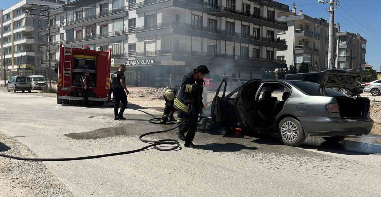 Araç yangınları sürücülerin korkulu rüyası: gizli tehlike ihmalle büyüyor