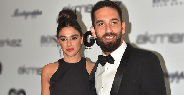 Arda Turan'ın Eşi Aslıhan Turan Fiziği İle Şaşırttı