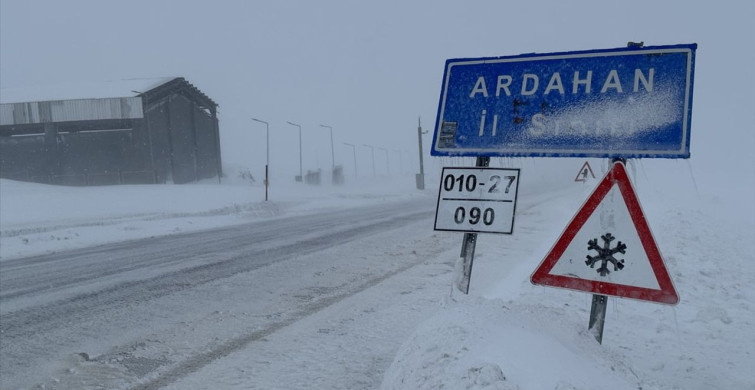 Ardahan-Şavşat Kara Yolu Tipi Nedeniyle Tır Geçişine Kapatıldı