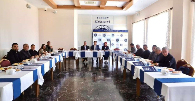 Ardahan Üniversitesi Rektörü Prof. Dr. Öztürk Emiroğlu'nun Basın Buluşması