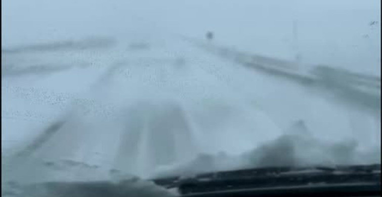 Ardahan'da Kar ve Tipi Ulaşımı Etkiledi