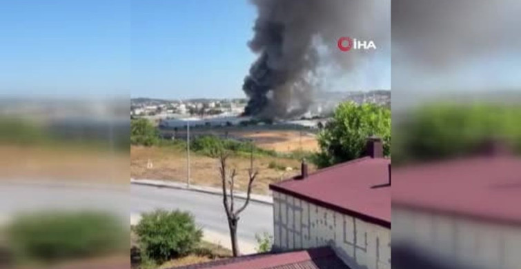 Arnavutköy’de bir fabrikada yangın çıktı