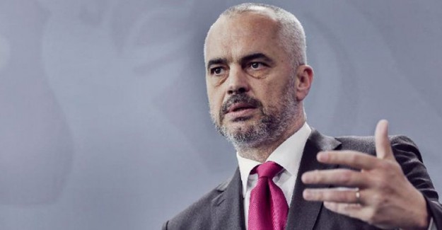 Arnavutluk'tan FETÖ Operasyonlarına Destek