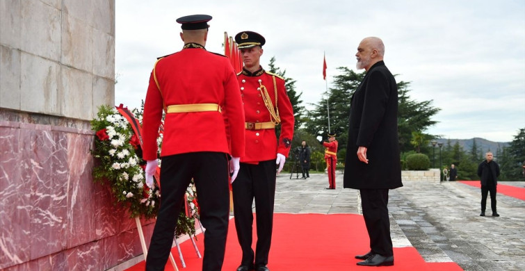 Arnavutluk'un Faşizmden Kurtuluş Günü