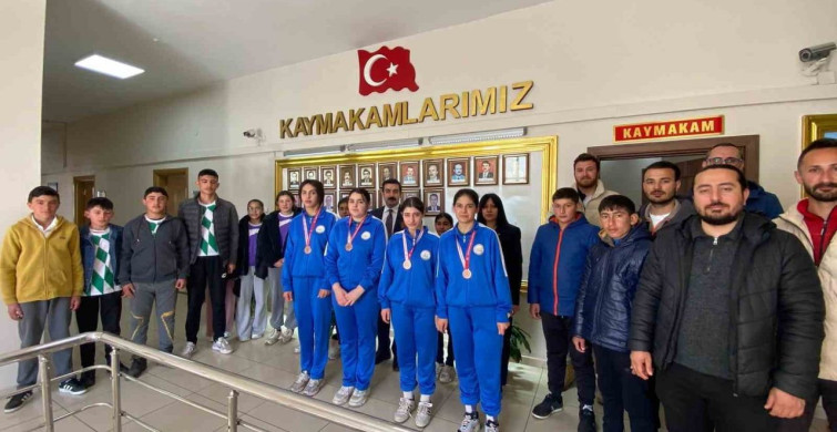 Arpaçay'da Öğrencilerden Gururlandıran Spor Başarısı