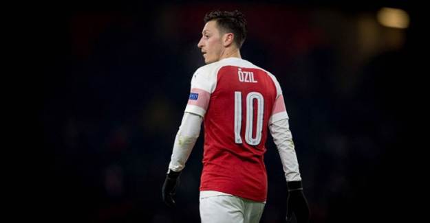 Arsenal 'Git' Diyor Mesut Özil Parayı Bırakmıyor