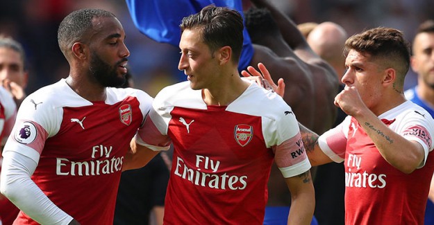 Arsenal Rakibini Kolay Geçti