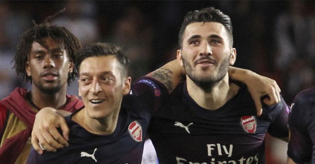 Arsenal'de Bıçaklı Saldırıya Uğrayan Mesut ve Kolasinac Antrenmana Çıktı!