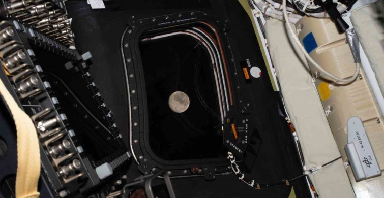 Artemis II Astronotları Ay'ın Çekim Alanına Girdi