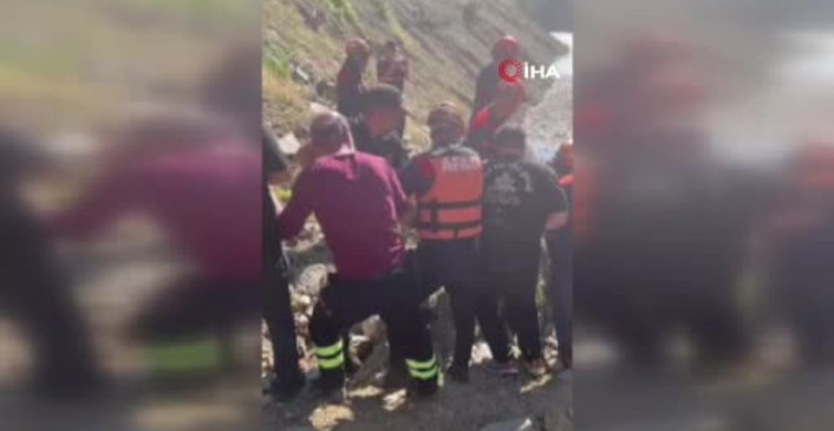 Artvin'de dereye uçan kamyondaki kayıp şahsın cansız bedenine 14 gün sonra ulaşıldı