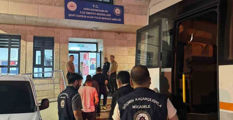 Artvin’de kaçak göçmenlere yönelik operasyon: 56 kişi yakalandı