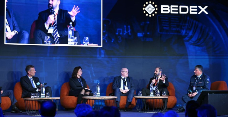 ASELSAN, Brüksel'deki Savunma Fuarında İşbirliğini Vurguladı