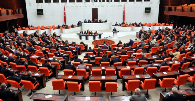 Asgari Ücret Desteği TBMM'de Kabul Edildi