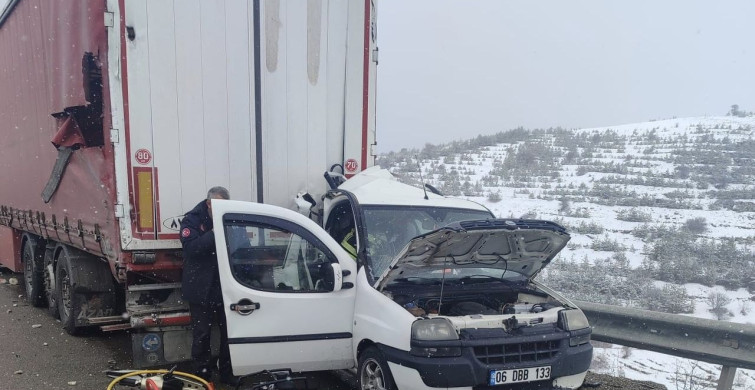 Aşkale'de Feci Trafik Kazası: 2 Kayıp, 3 Yaralı