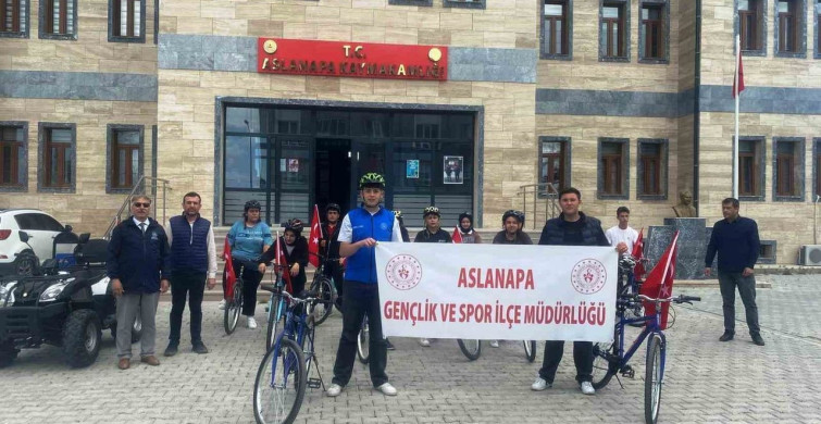 Aslanapa'da Gençlik Haftası Bisiklet Turu