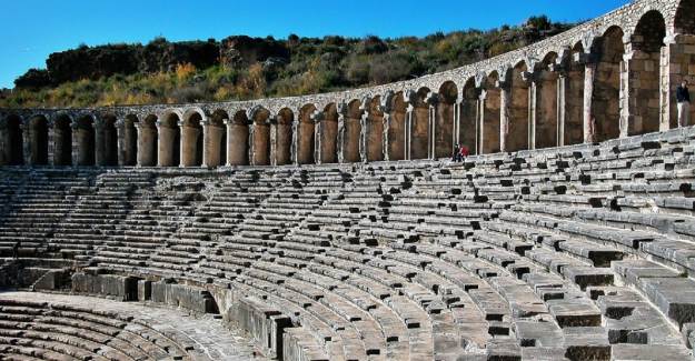 Aspendos Antik Kenti: Aspendos Antik Tiyatrosu Gezi
