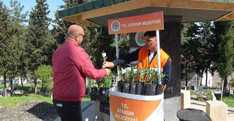 Atakum Belediyesi'nden Duyarlı Kabir Ziyareti