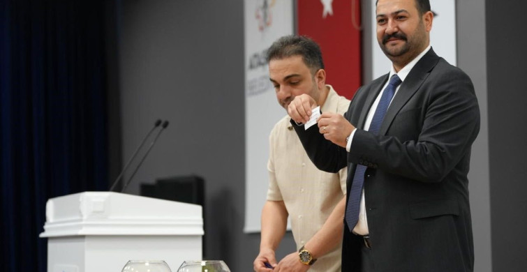 Ataşehir'de 8 aile daha yeni evlerine kavuştu